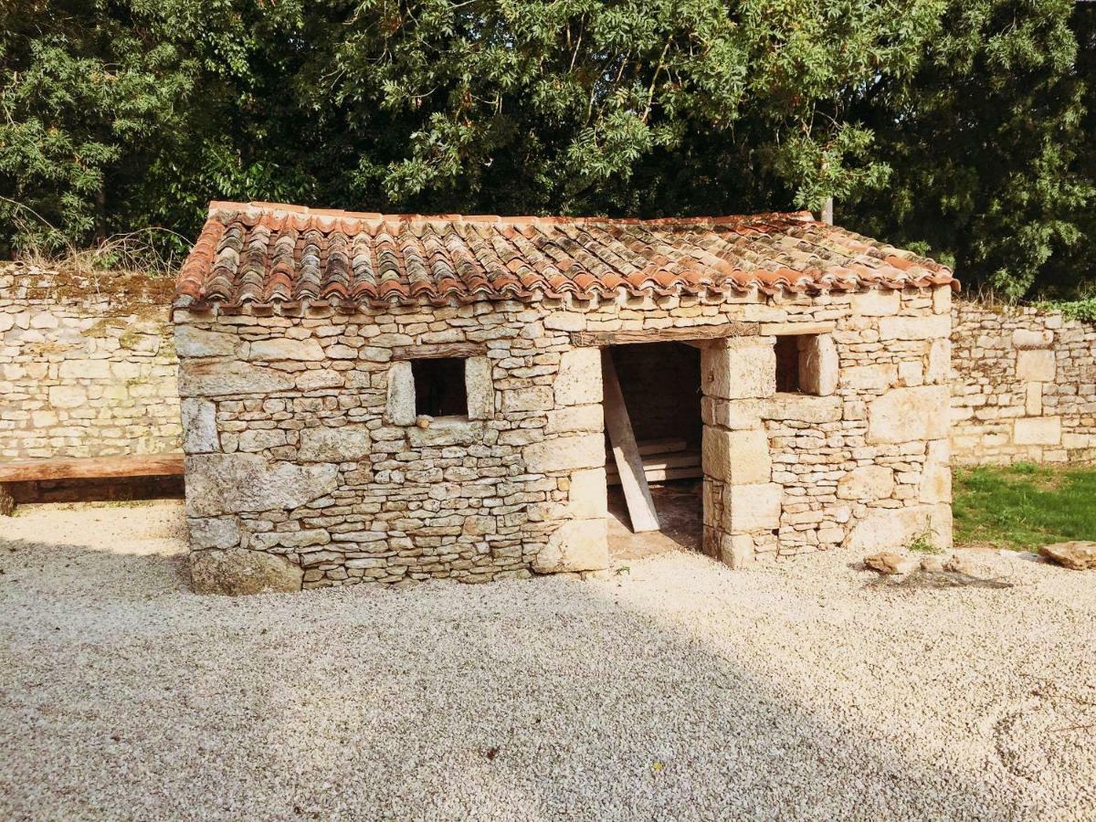 Gites Les Demeures De Valette Azay-le-Brule Exterior photo