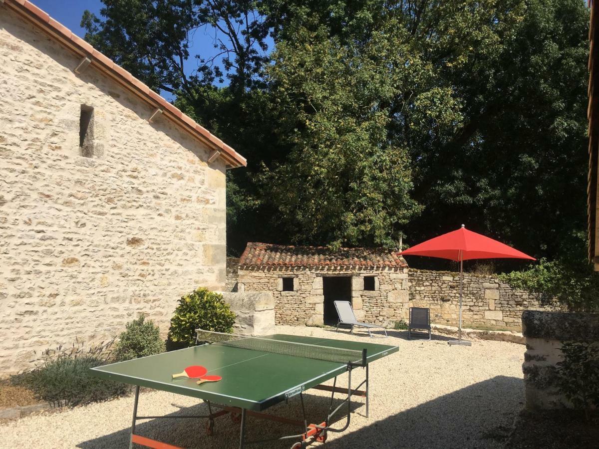 Gites Les Demeures De Valette Azay-le-Brule Exterior photo